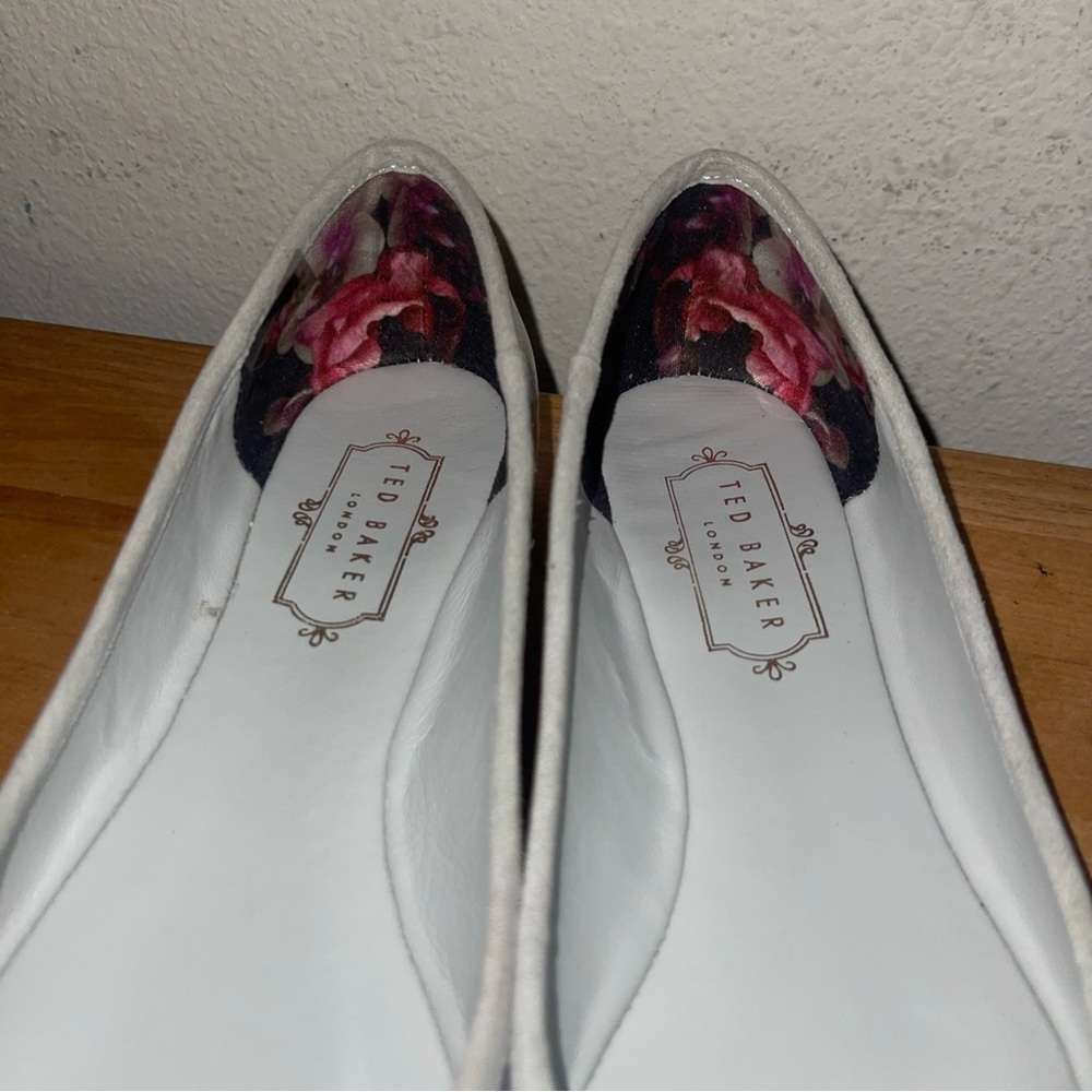 Ted Baker Bow Ballet Flat Shoes Women’s Size 6 Silver Metallic Rose Gold - Picture 7 of 10